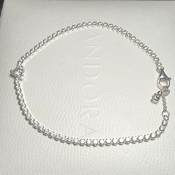 Pandora Sparkling Heart Tennis Bracelet - Picture 4 of 9